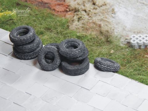 Juweela Old tyres - 90g - 0 / 1:43,5 (JW24156)