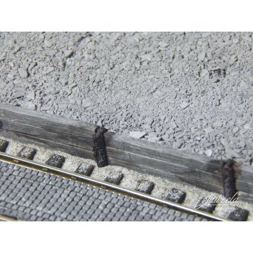 Juweela PLATFORM FILL WOODEN SLEEPER - ca. 30cm - 1 / 1:32 (JW28383)
