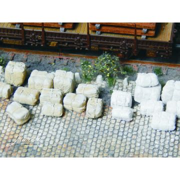 Juweela bales of raw material - White and Beige - 2x 20x - H0 / 1:87 (JW28329)