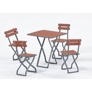 Weinert Modellbau Gaststätten kl.Tisch + 4Stühle - H0 / 1:87 (32102)
